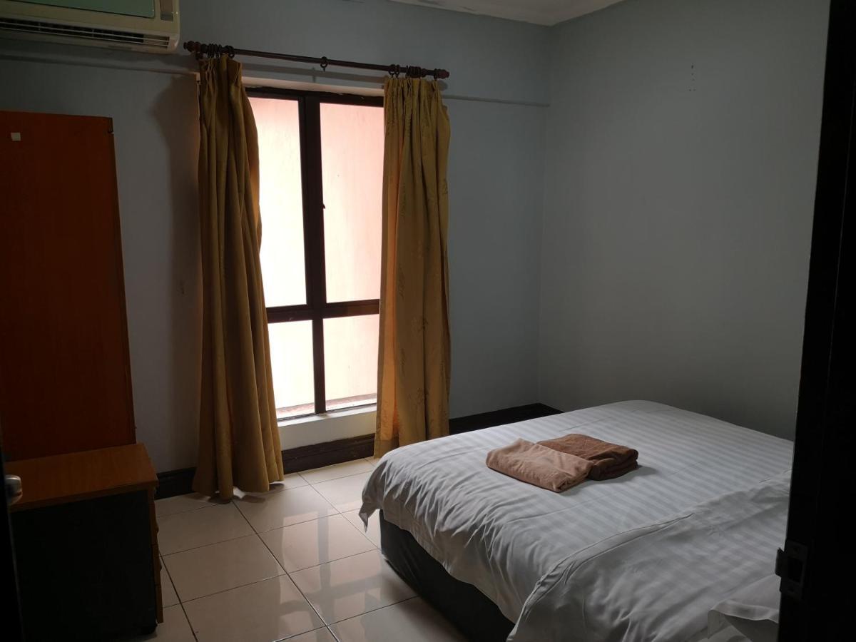 Homestay Marina Court Kota Kinabalu Eksteriør billede